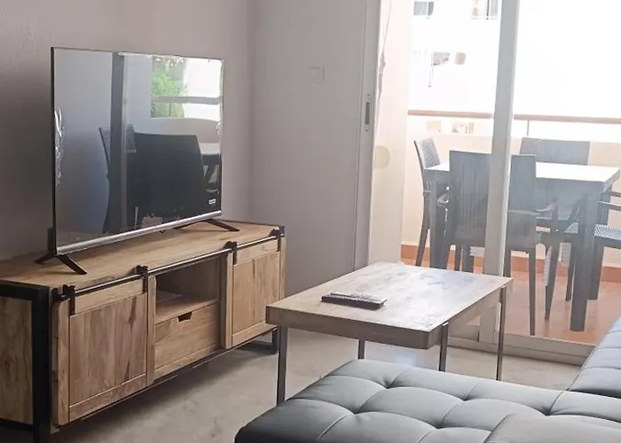 Luxury Homes Sun And Pool